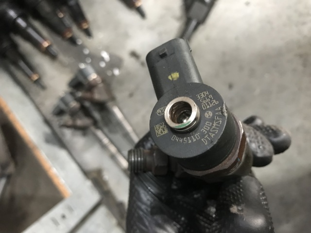 Форсунки електромагнітні 0445110300 BOSCH