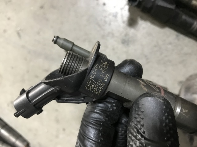 Форсунка паливна 0445116006 BOSCH
