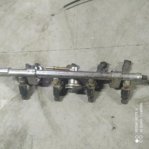 Форсунка дизельна в зборі, розпилювач + тримач 04891192AA CHRYSLER