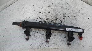 Форсунка вприску палива 04C906031G VAG