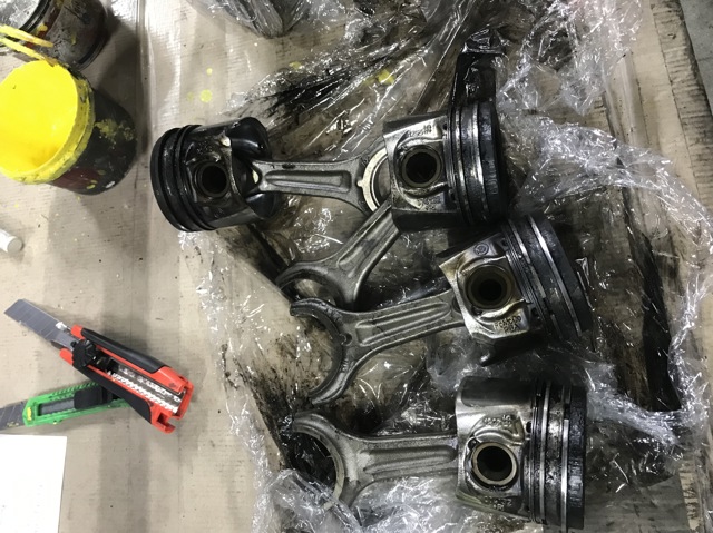 Поршень в зборі 0628W2 PEUGEOT