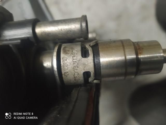 Форсунка дизельна в зборі, розпилювач + тримач 06D133036D VAG