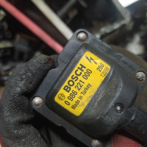 Котушка запалювання 0986221000 BOSCH