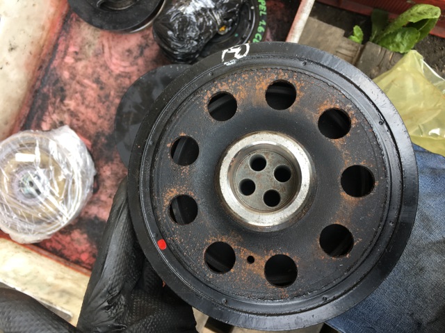 Шків колінвала (демпфер ) 11238512072 BMW