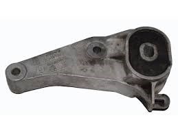 Кронштейн подушки (опори) двигуна, задньої 13117089 OPEL