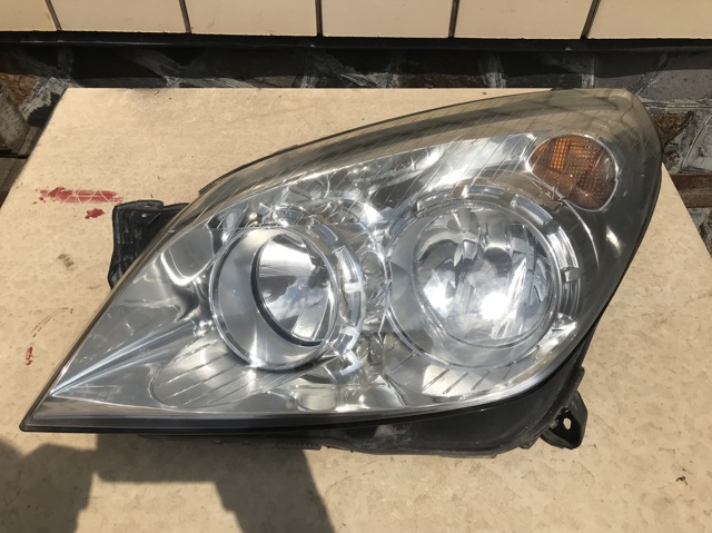 Фара дальнього світла в зборі 13239288 GM