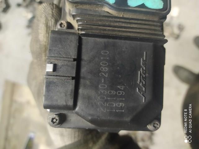 Дросільна заслінка в зборі 2203028010 TOYOTA