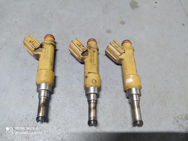 Форсунка вприску палива 232500T030 TOYOTA