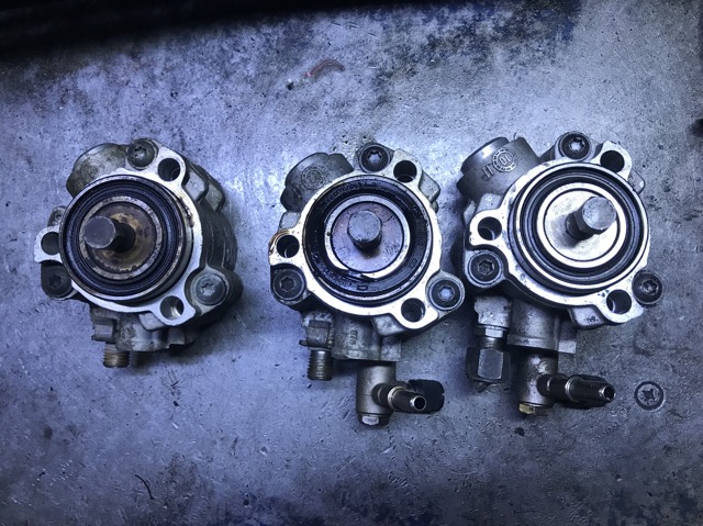 Насос паливний високого тиску Opel Zafira B