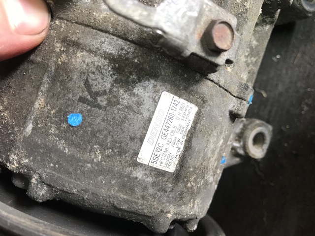 Компресор холодоагенту 4472601742 TOYOTA