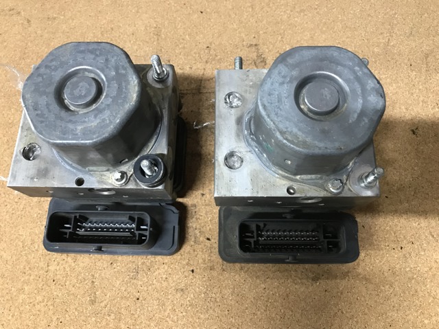 Блок керування АБС (ABS) 476602738R RENAULT