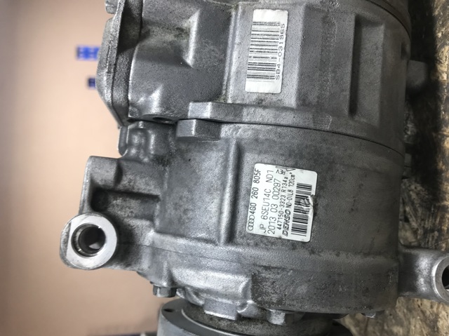 Компресор системи кондиціювання 4G0260805F VAG
