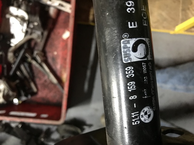 Кронштейн підсилювача переднього бампера 51118159359 BMW