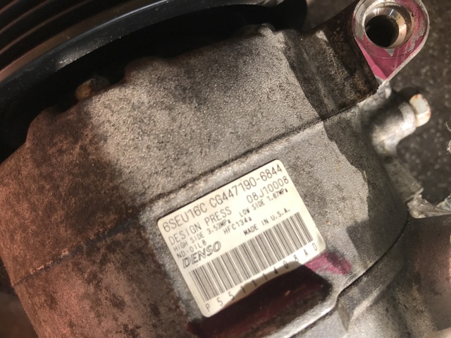 Насос кондиціонера 55111408AD CHRYSLER