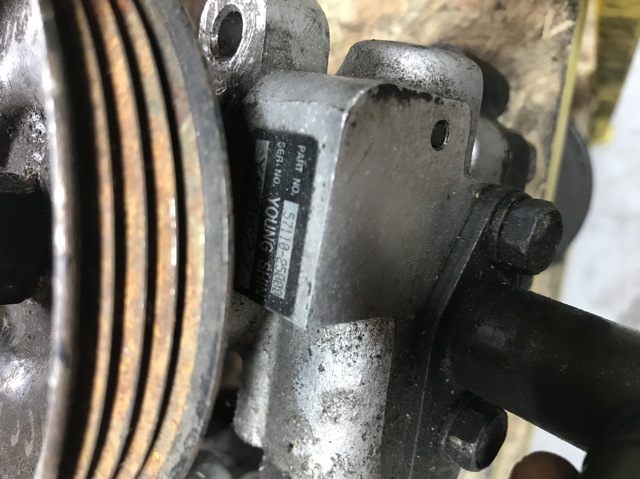 Насос рульового механізму 5711025000 HYUNDAI