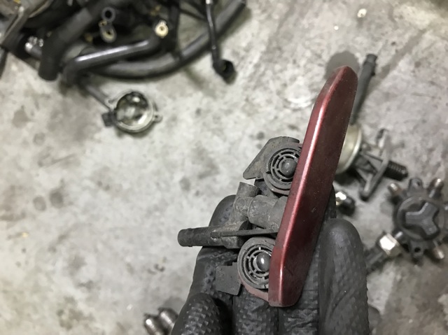 Сопло омивача фари передньої, правої 61678375542 BMW