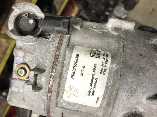 Компресор холодоагенту 68225206AB CHRYSLER