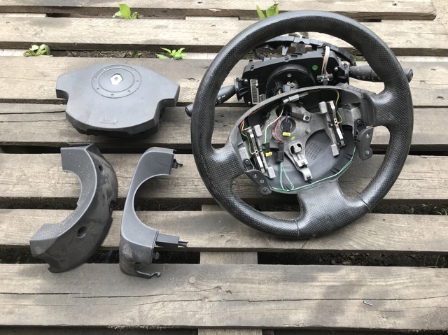 Подушка безпеки, водійська, AIRBAG 8200301513 RENAULT