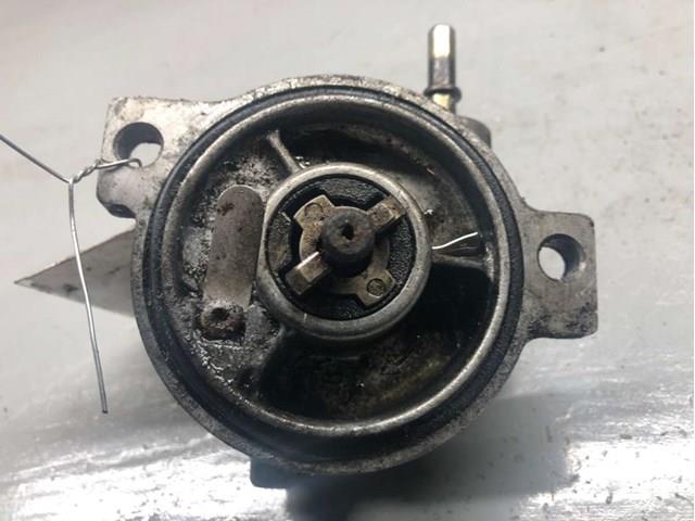 Насос вакуумний 90531195 GM
