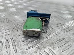 Регулятор оборотів пічки 90586303 GM