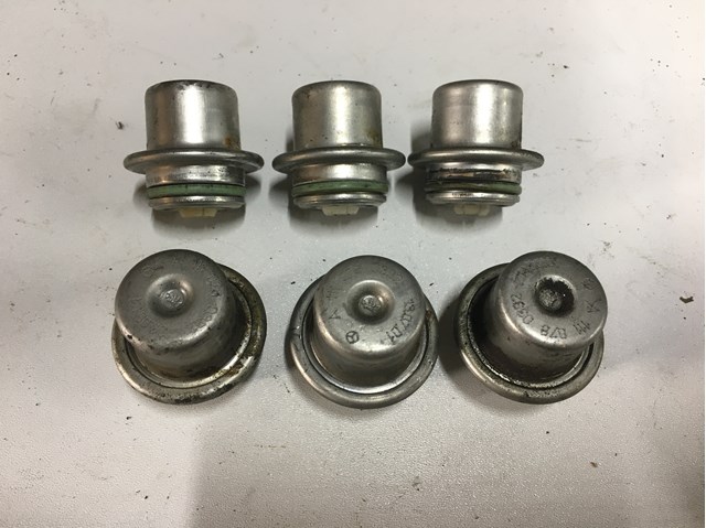 Регулятор тиску палива A1110780392 MERCEDES