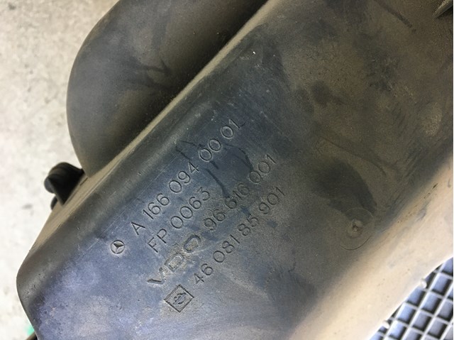 Корпус повітряного фільтра A1660940001 MERCEDES