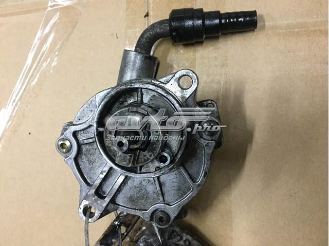 Насос вакуумний A6112300165 MERCEDES