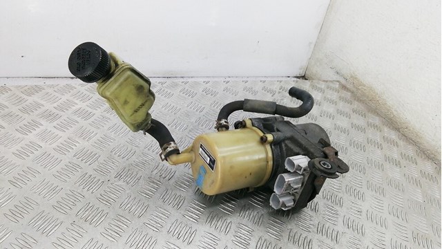 Насос гідропідсилювача механізму кермового управління BR5V32600D MAZDA