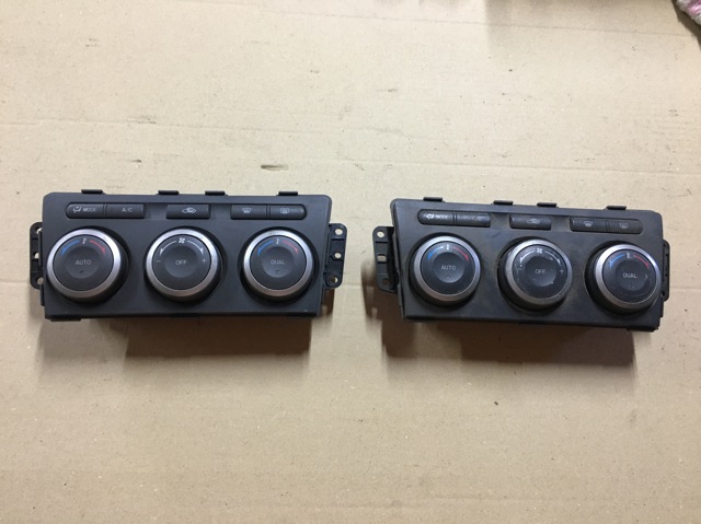 Блок управління пічкою GAM761190B MAZDA