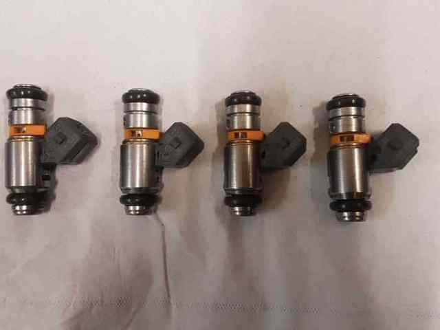 Форсунка дизельна в зборі, розпилювач + тримач IWP098 MAGNETI MARELLI