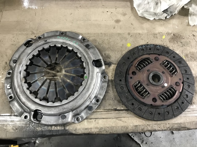 Зчеплення в зборі LF0416410A MAZDA