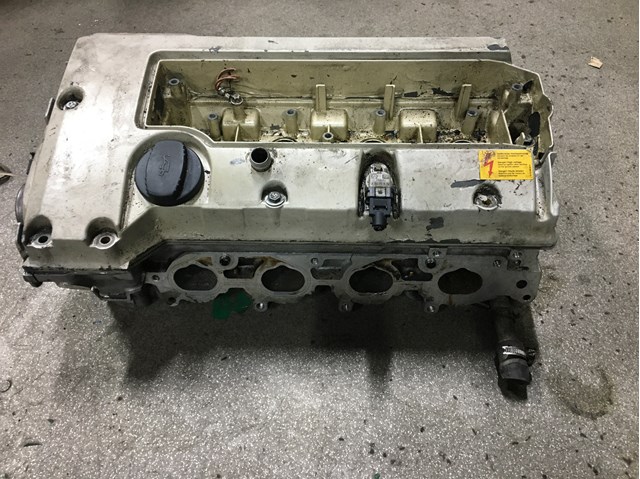 Головка блоку циліндрів R1110163901 MERCEDES