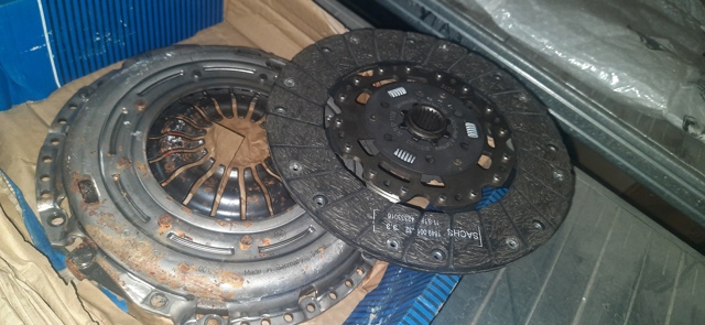 Зчеплення і комплектуючі 3000970020 SACHS