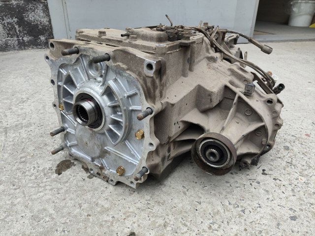 Коробка роздавальна MR518872 MITSUBISHI