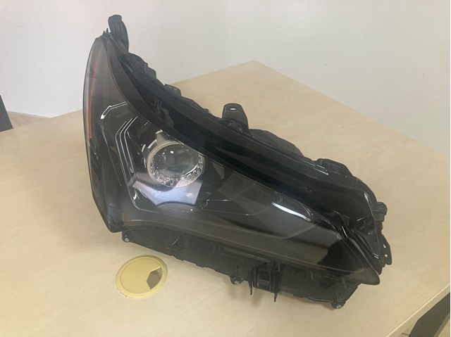 Основна фара - вставка 8114578180 TOYOTA