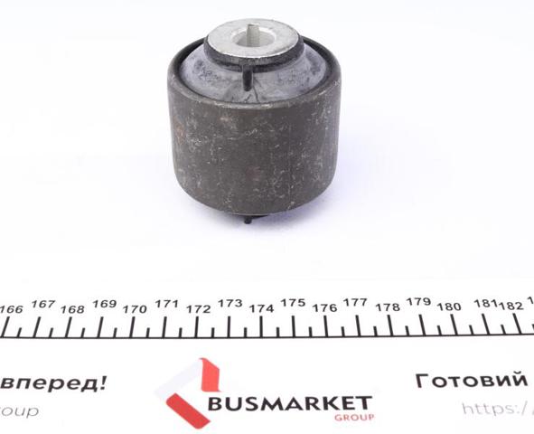 Сайлентблок нижнього важеля передньої підвіски 590392 HUTCHINSON