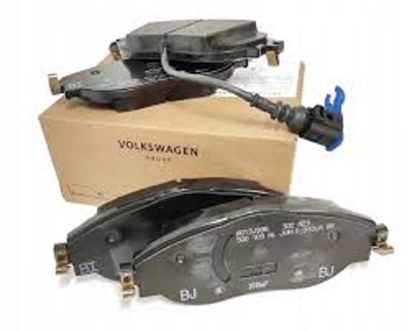 Колодки гальмівні дискові комплект 5Q0698151AJ VAG