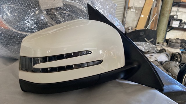 Праве бічне дзеркало A1668109800 MERCEDES