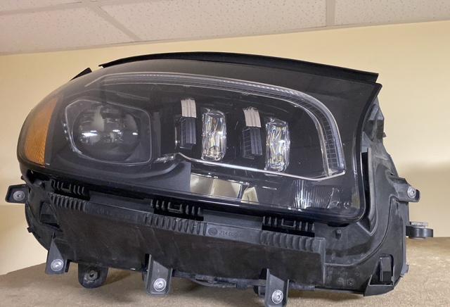 Фара основна права A1679069806 MERCEDES