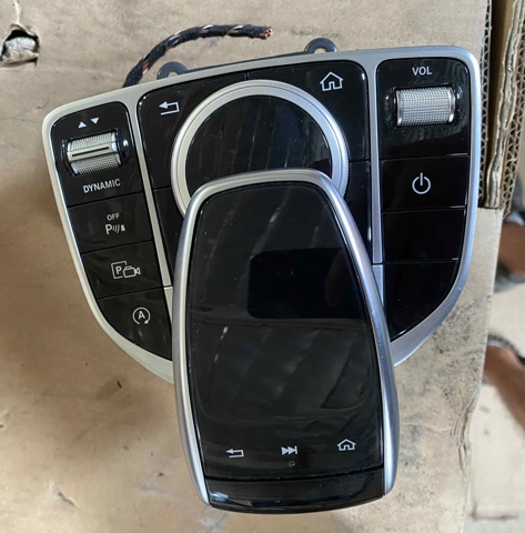 Блок кнопок центральної консолі A2139004219 MERCEDES