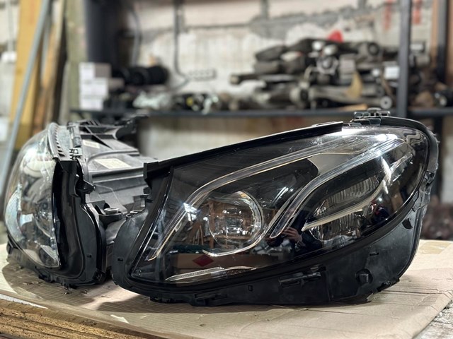 Фара дальнього світла в зборі A2139065104 MERCEDES