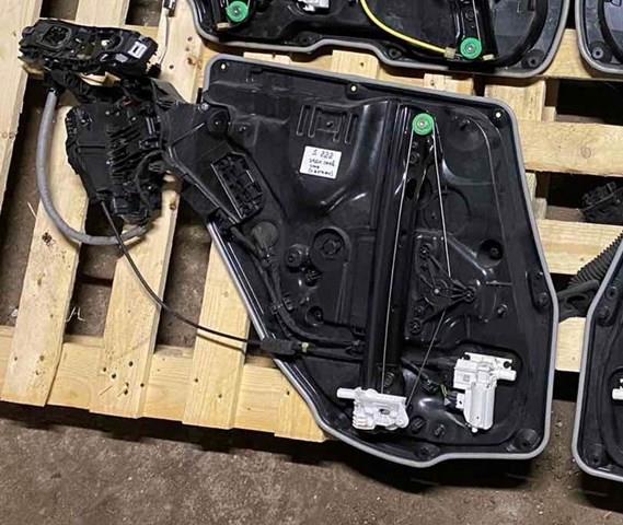 Склопідйомник задніх правих дверей A2227306605 MERCEDES