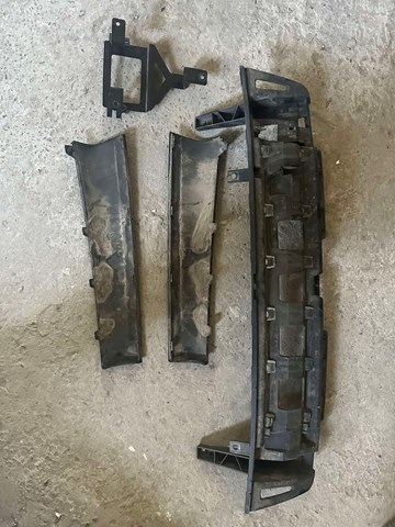 Молдинг бампера заднього, правий A2238851403 MERCEDES