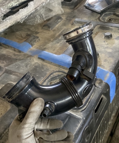 Повітрозабірник повітряного фільтра A2740900029 MERCEDES