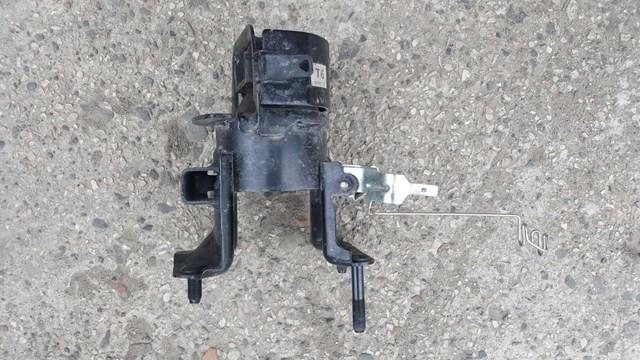 Опора двигуна задня 1237125070 TOYOTA