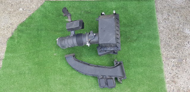 Корпус повітряного фільтра, верхня частина 17705F0240 TOYOTA