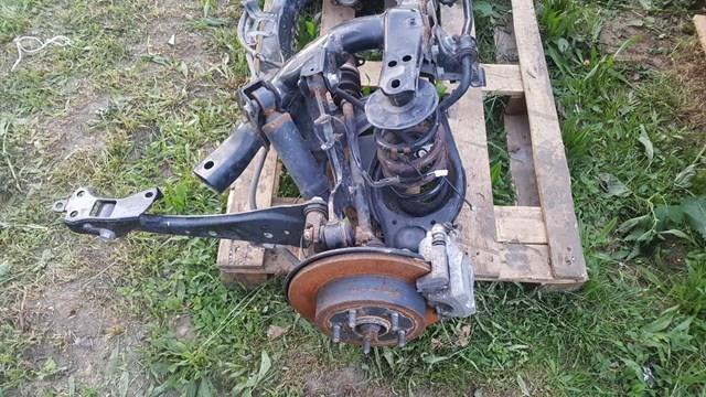 Цапфа ліва 4230542020 TOYOTA