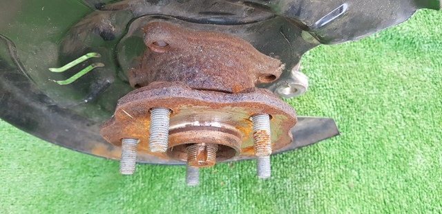 Маточина задня 424100E031 TOYOTA