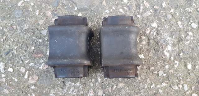 Гумка заднього стабілізатора 488180E110 TOYOTA
