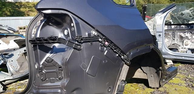 Кронштейн бампера заднього, правий 5215542050 TOYOTA